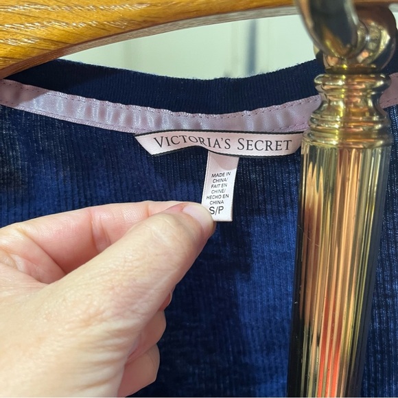 Victoria's Secret Navy Button Long Sleeve Ribbed Henley Top Small Y2K Preppy - Picture 7 of 9